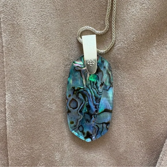 Kendra Scott gold / abalone shell Inez necklace - Picture 3 of 5